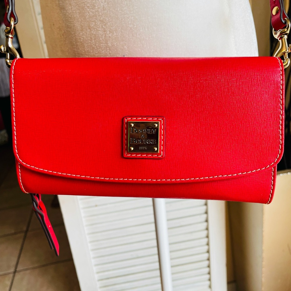 Dooney & Bourke Saffiano Wallet Crossbody - Red
